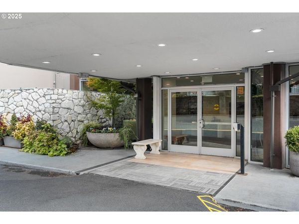 2323 SW PARK PL, Unit 1006, Portland, OR 97205