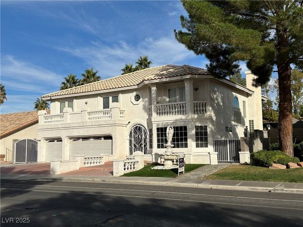 4408 N Pioneer Way, Las Vegas, NV 89129