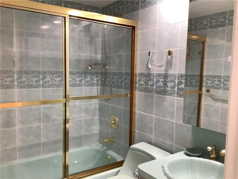 300 Layne Boulevard, Unit 205, Hallandale Beach, FL 33009 Photo