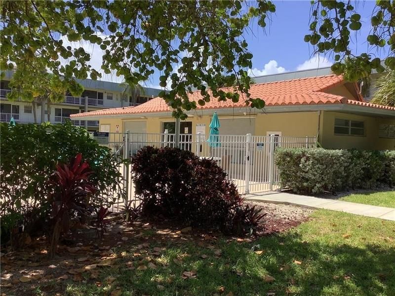 300 Layne Boulevard, Unit 205, Hallandale Beach, FL 33009 Photo