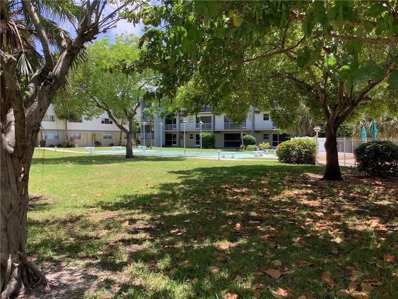 300 Layne Boulevard, Unit 205, Hallandale Beach, FL 33009 Photo