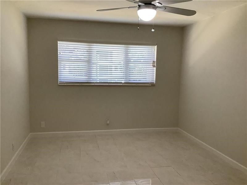 300 Layne Boulevard, Unit 205, Hallandale Beach, FL 33009 Photo