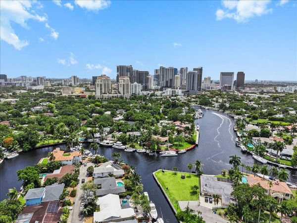 522 SW 9th Terrace, Fort Lauderdale, FL 33312