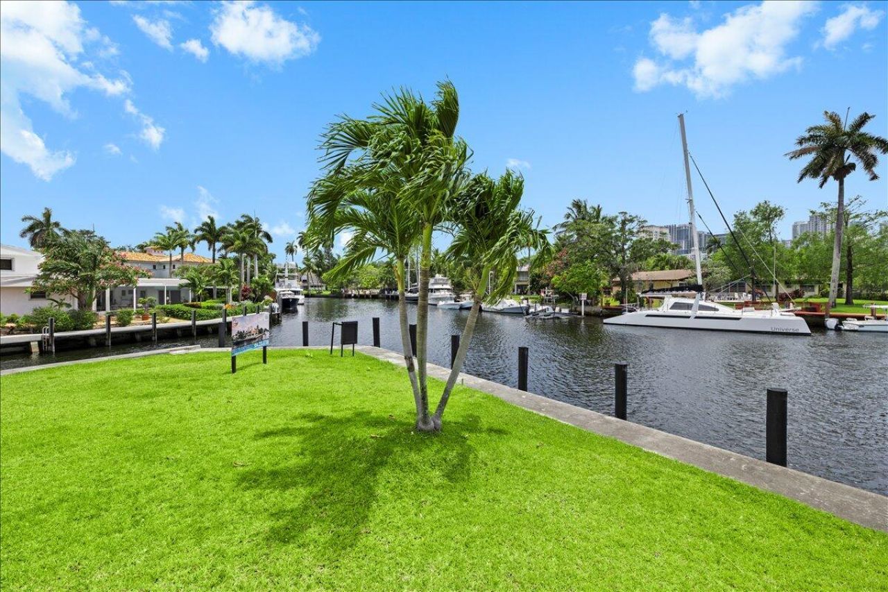 522 SW 9th Terrace, Fort Lauderdale, FL 33312 Photo