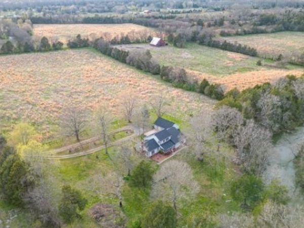 2159 Verona Caney Rd, Lewisburg, TN 37091