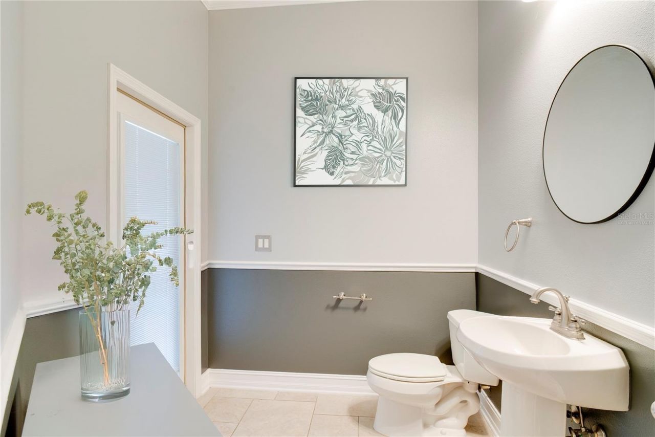 501 E Oakland Avenue, Oakland, FL 34787 Photo