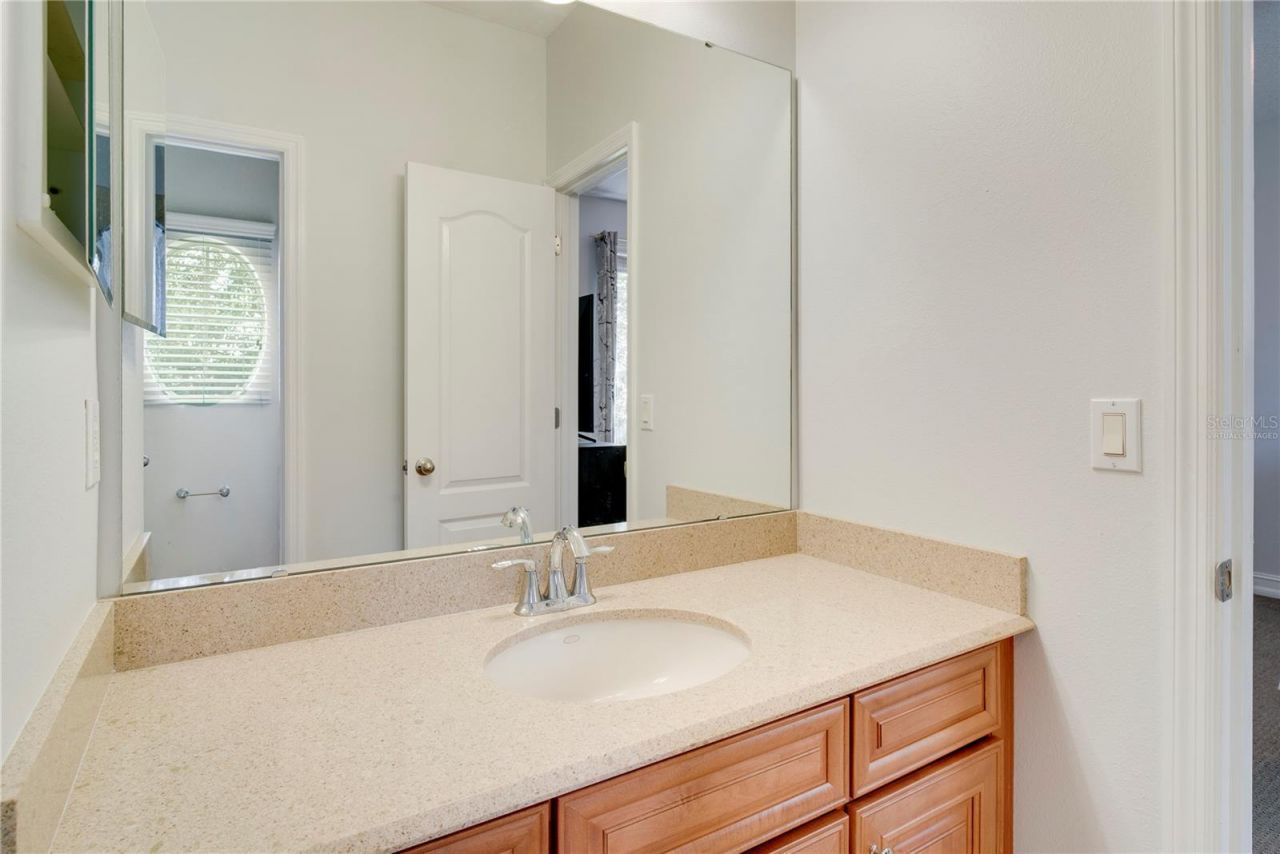 501 E Oakland Avenue, Oakland, FL 34787 Photo