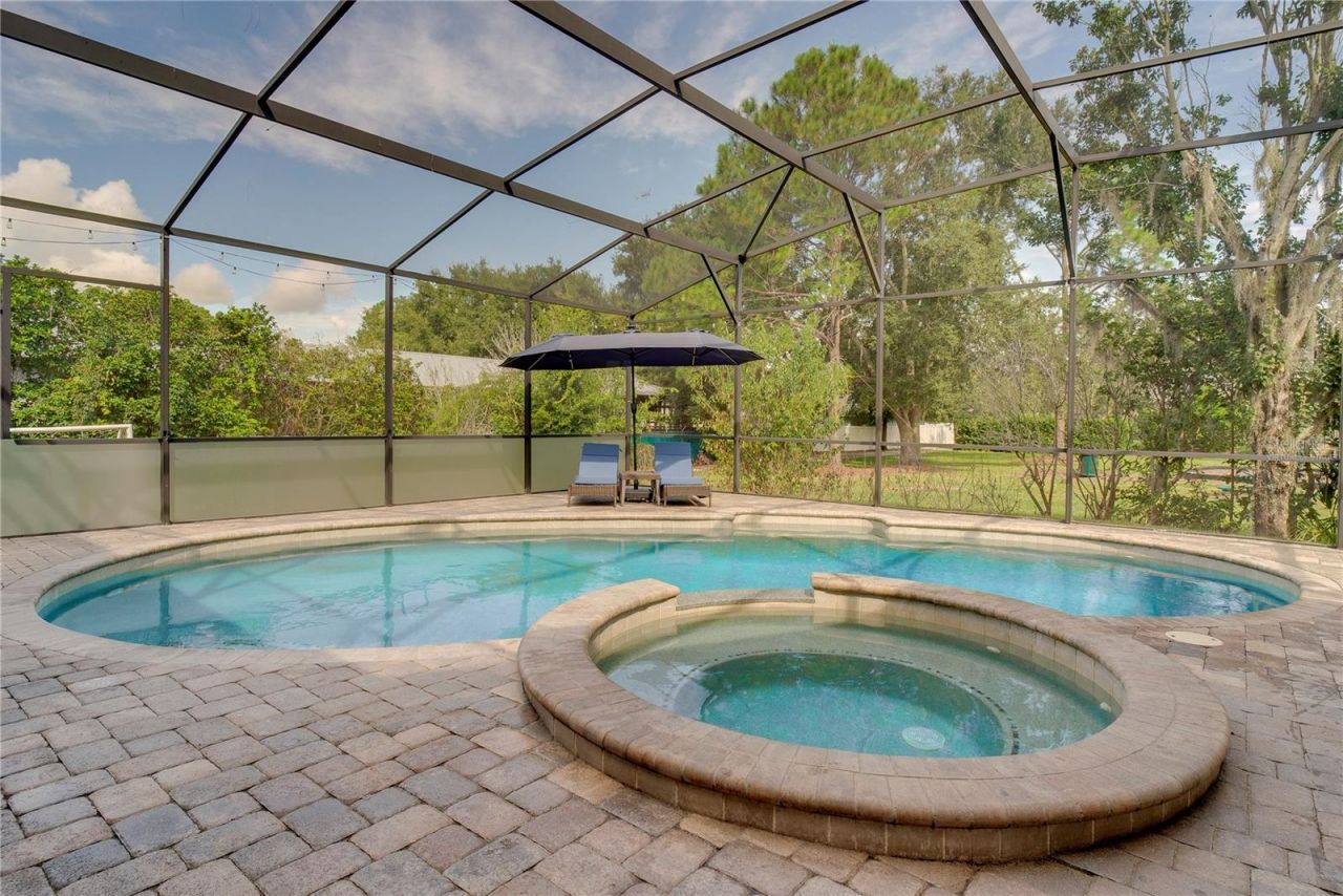 501 E Oakland Avenue, Oakland, FL 34787 Photo