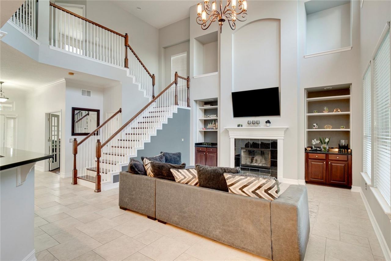 501 E Oakland Avenue, Oakland, FL 34787 Photo