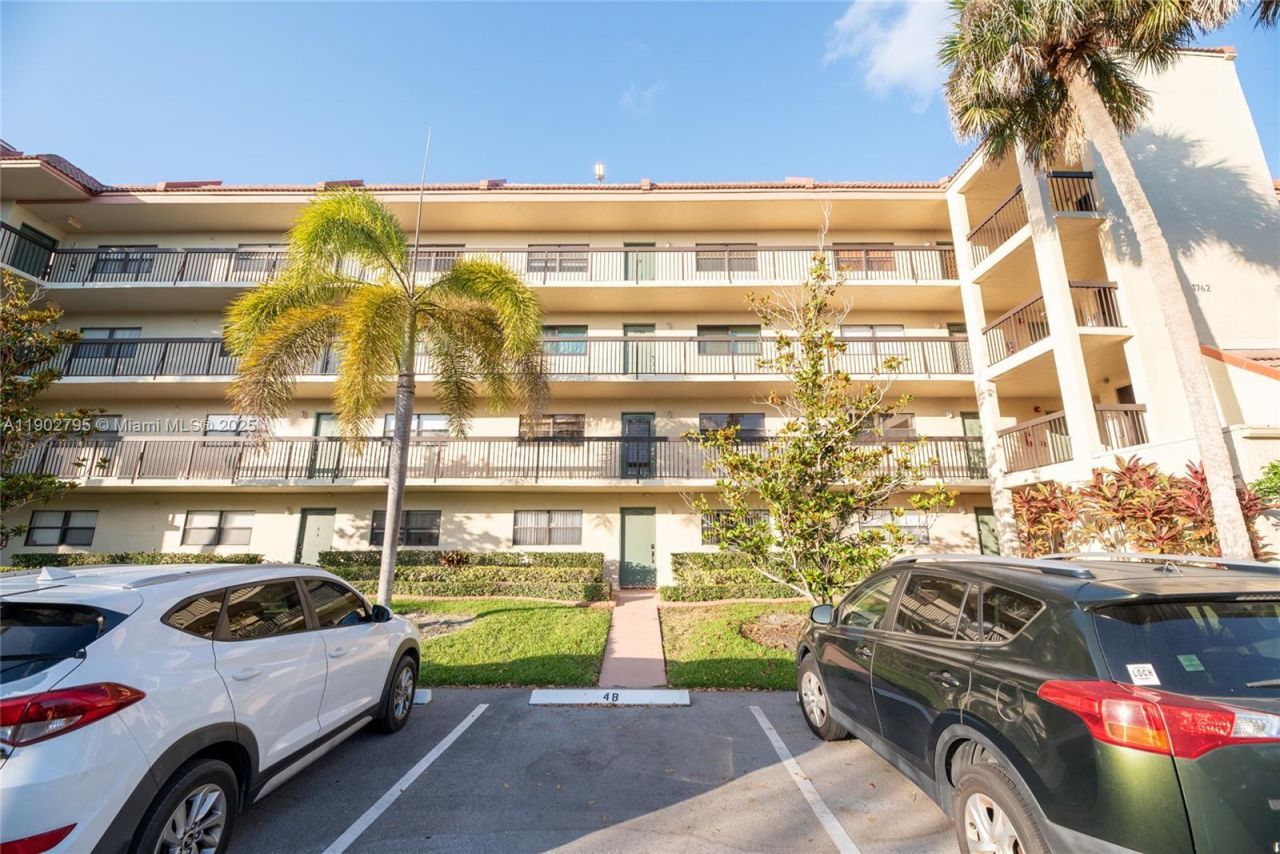 1720 Hammock Blvd, Unit 209, Coconut Creek, FL 33063 Photo