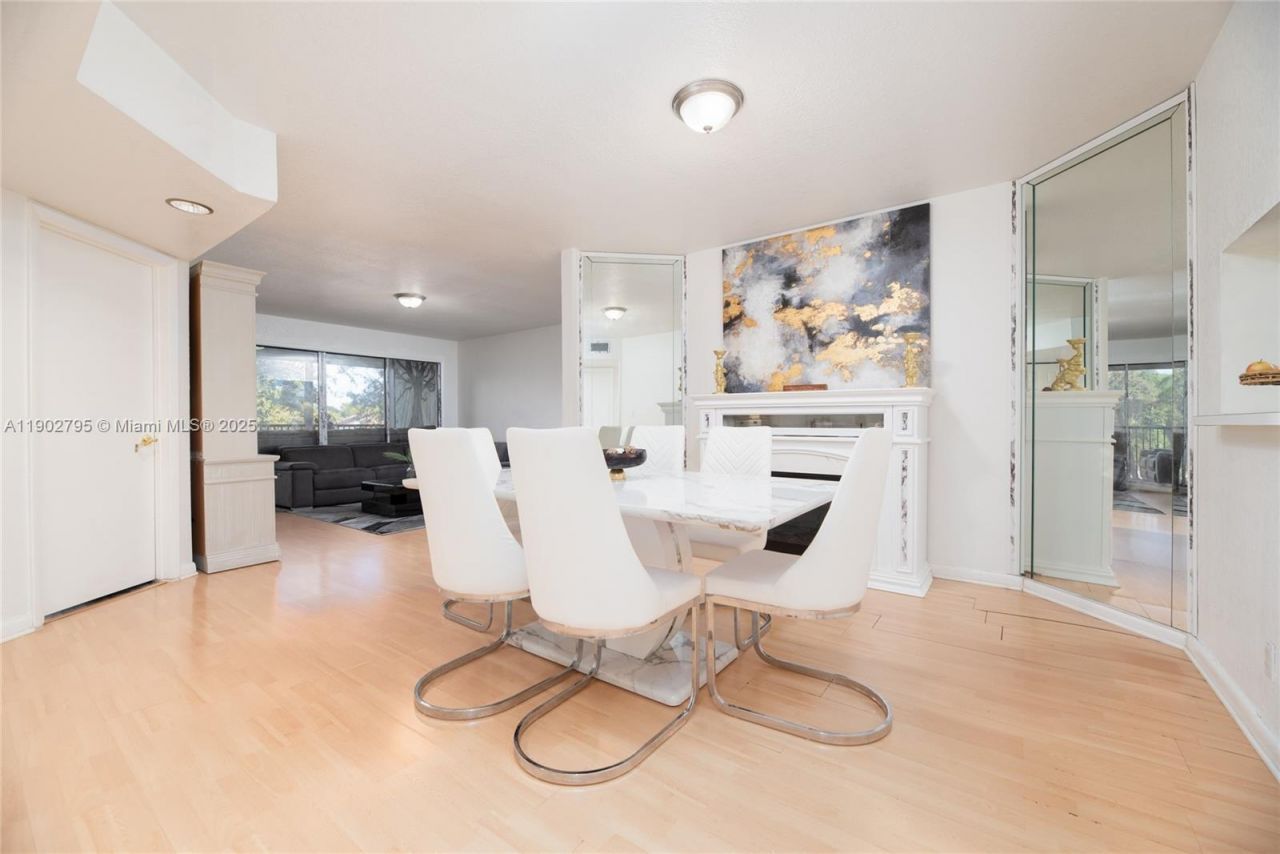 1720 Hammock Blvd, Unit 209, Coconut Creek, FL 33063 Photo