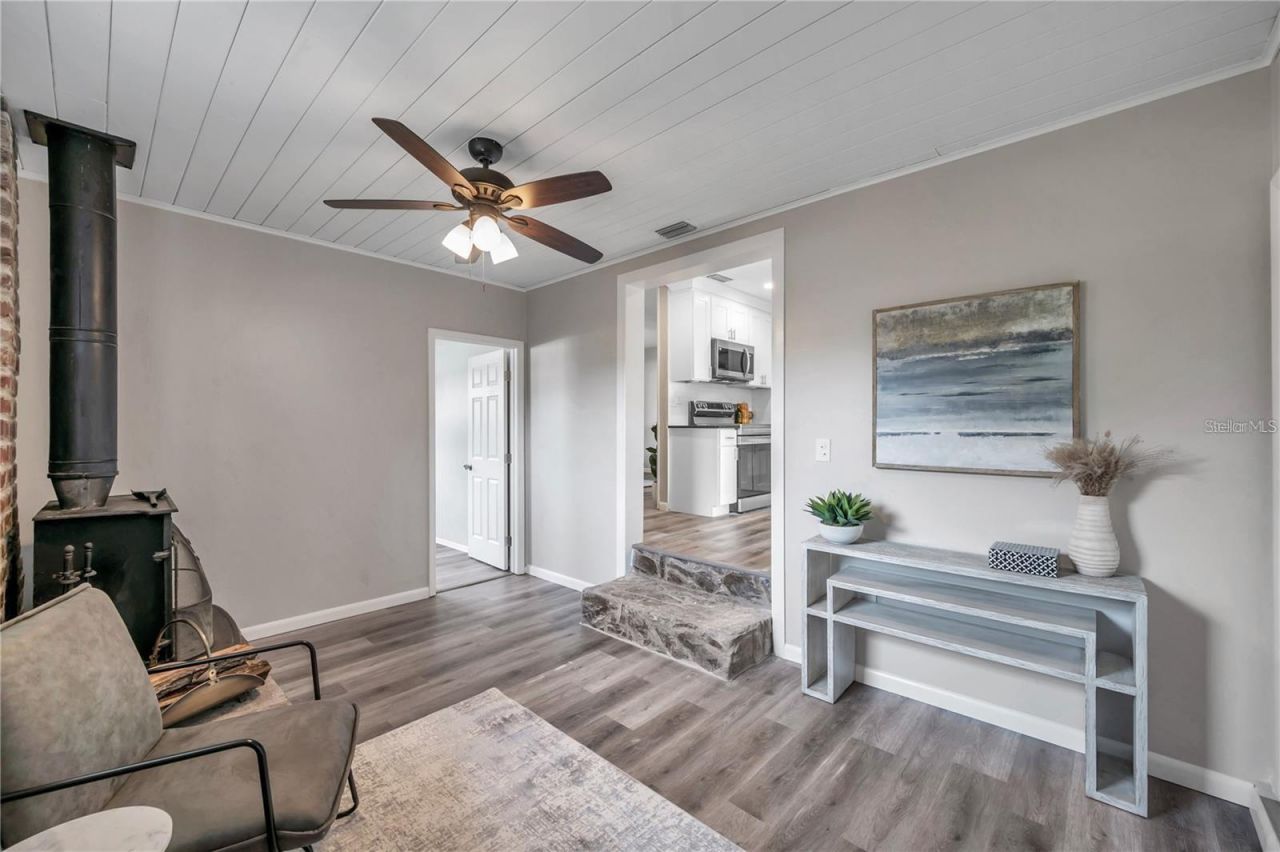 8100 5th Street N, Saint Petersburg, FL 33702 Photo