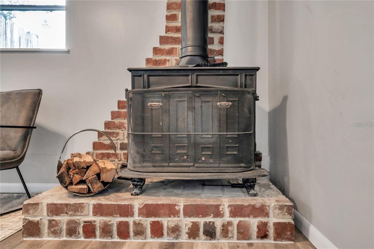 8100 5th Street N, Saint Petersburg, FL 33702 Photo