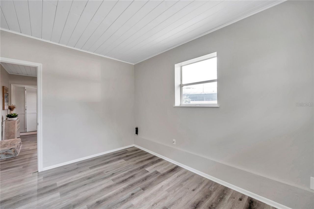 8100 5th Street N, Saint Petersburg, FL 33702 Photo