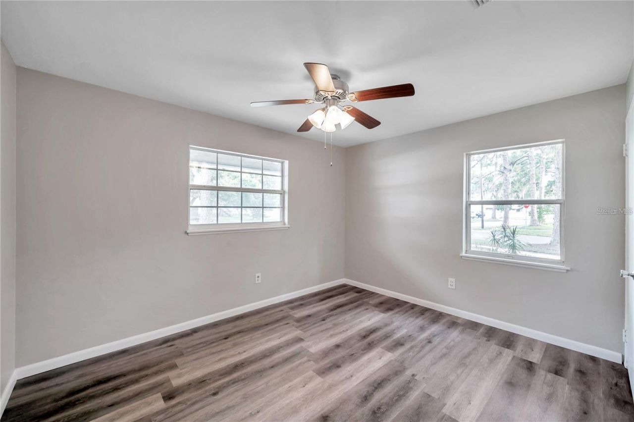 8100 5th Street N, Saint Petersburg, FL 33702 Photo