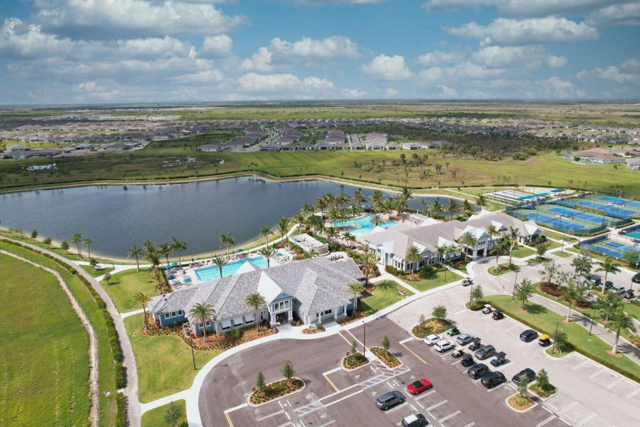 13892 SW Gingerline Drive, Port Saint Lucie, FL 34987 Photo