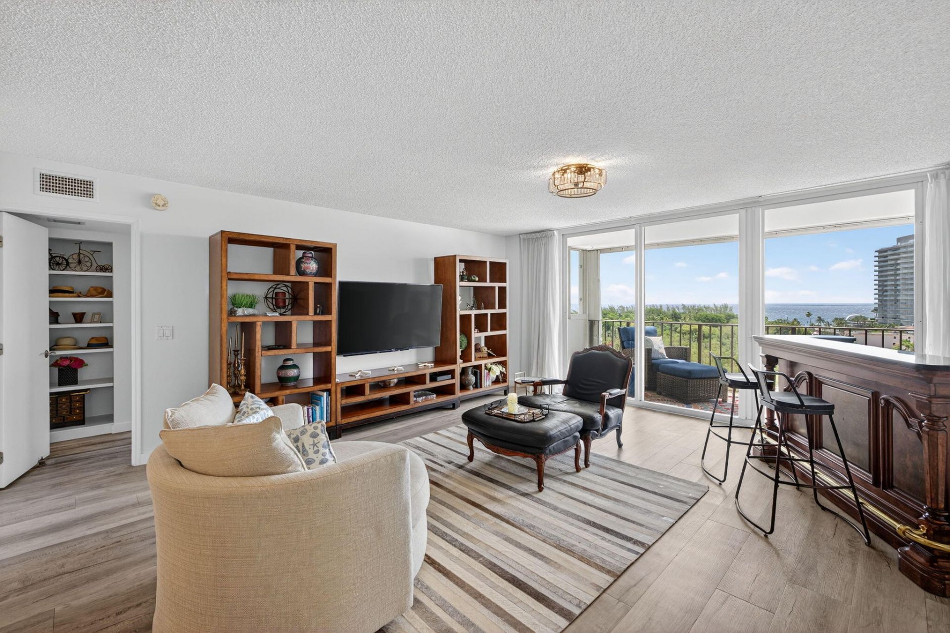 777 Bayshore Drive, Unit 1003, Fort Lauderdale, FL 33304 Photo