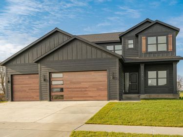 1816 Robinson Lane NE, Byron, MN 55920