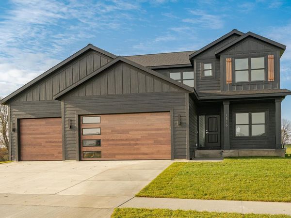 1816 Robinson Lane NE, Byron, MN 55920