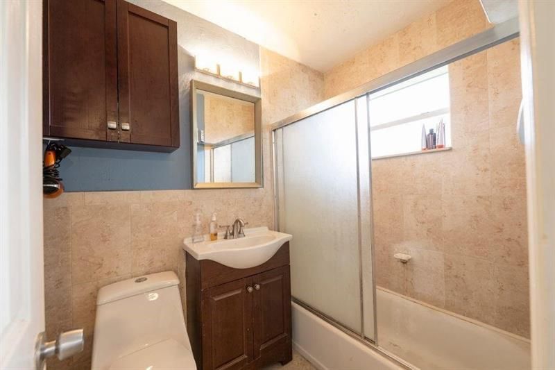 2713 NE 33rd Avenue, Fort Lauderdale, FL 33308 Photo