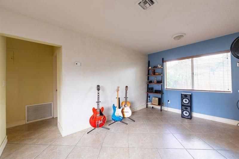 2713 NE 33rd Avenue, Fort Lauderdale, FL 33308 Photo