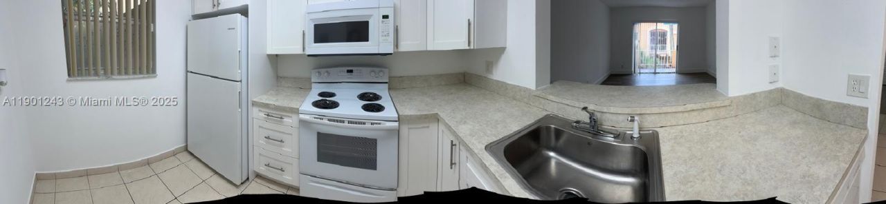 18101 NW 68th Ave, Unit E210, Hialeah, FL 33015 Photo