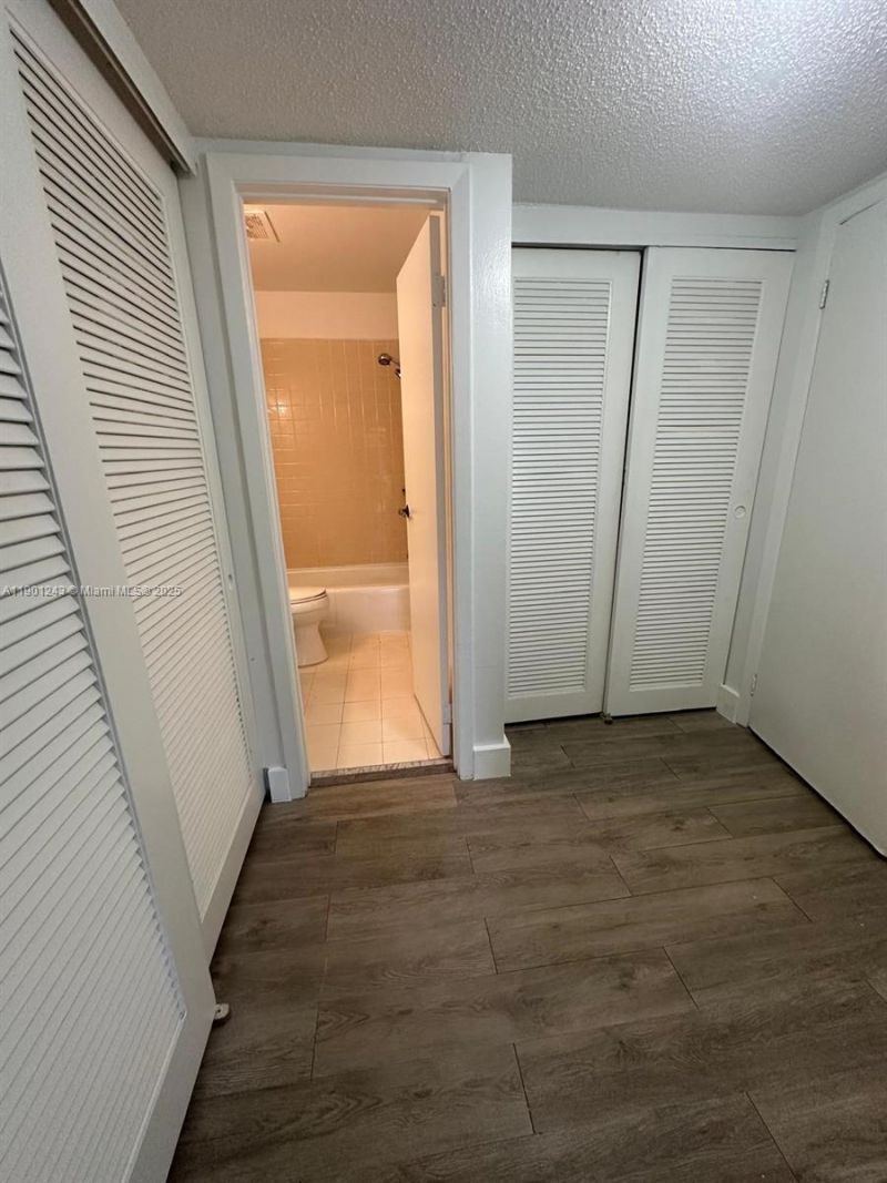 18101 NW 68th Ave, Unit E210, Hialeah, FL 33015 Photo