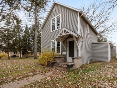 415 Lindbergh Drive NW, Little Falls, MN 56345