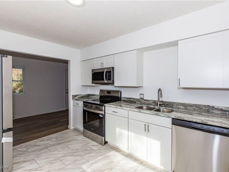 4155 Burton Drive, Stow, OH 44224 Photo 11