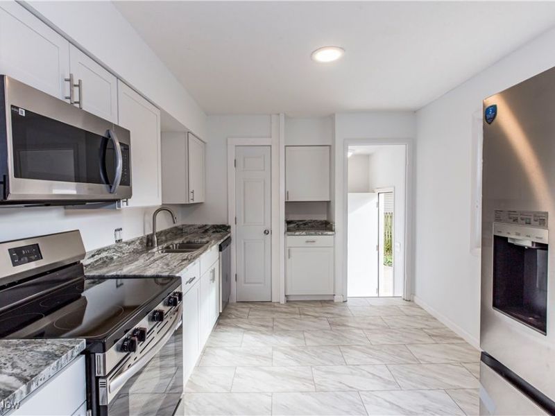 4155 Burton Drive, Stow, OH 44224 Photo 9