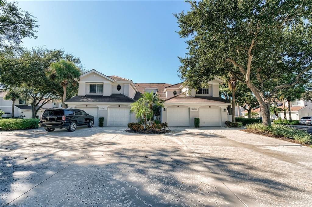 25203 Pelican Creek Cir, Unit 102, Bonita Springs, FL 34134 Photo