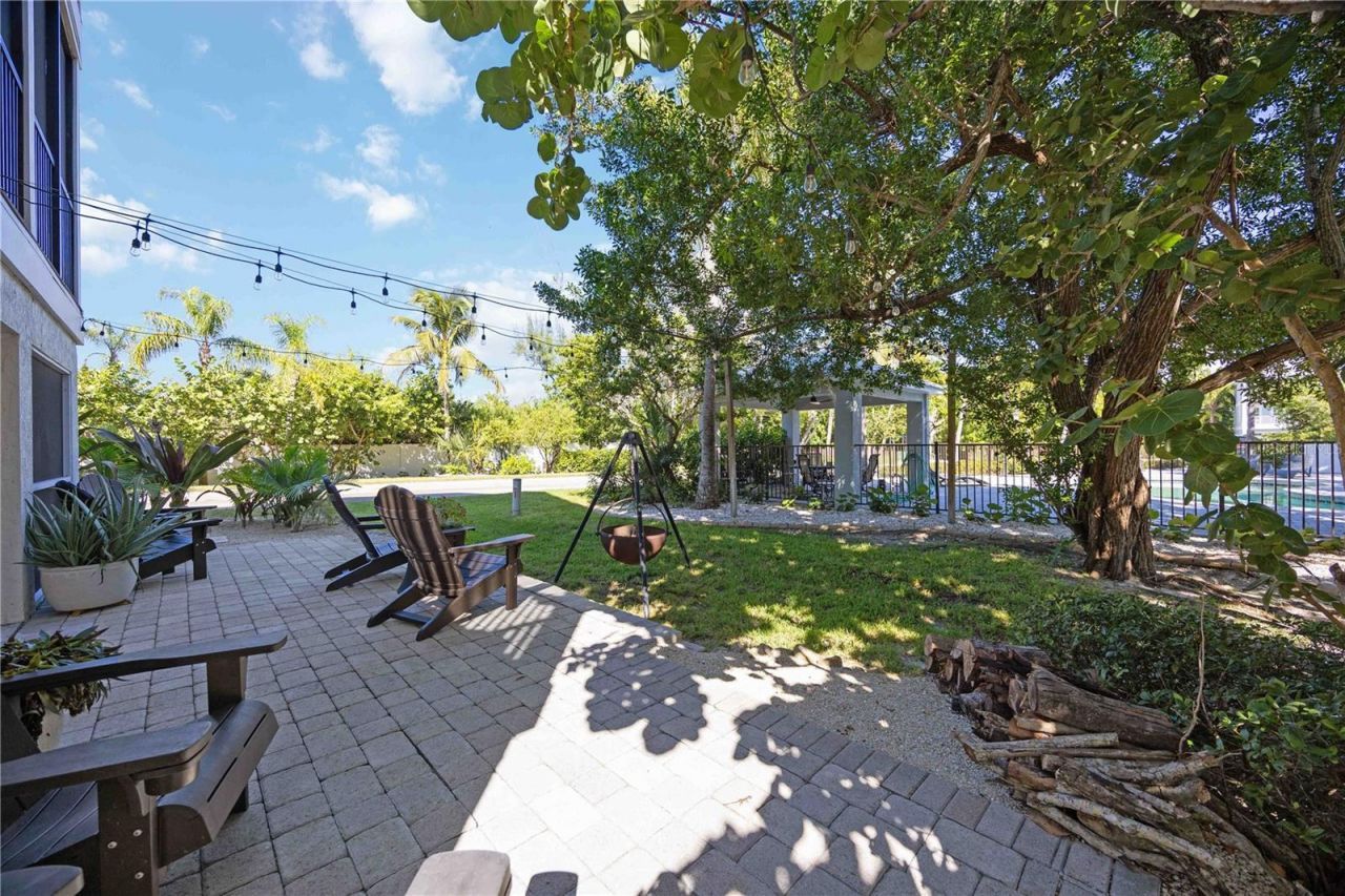 6322 Laguna Drive, Unit 1, Longboat Key, FL 34228 Photo