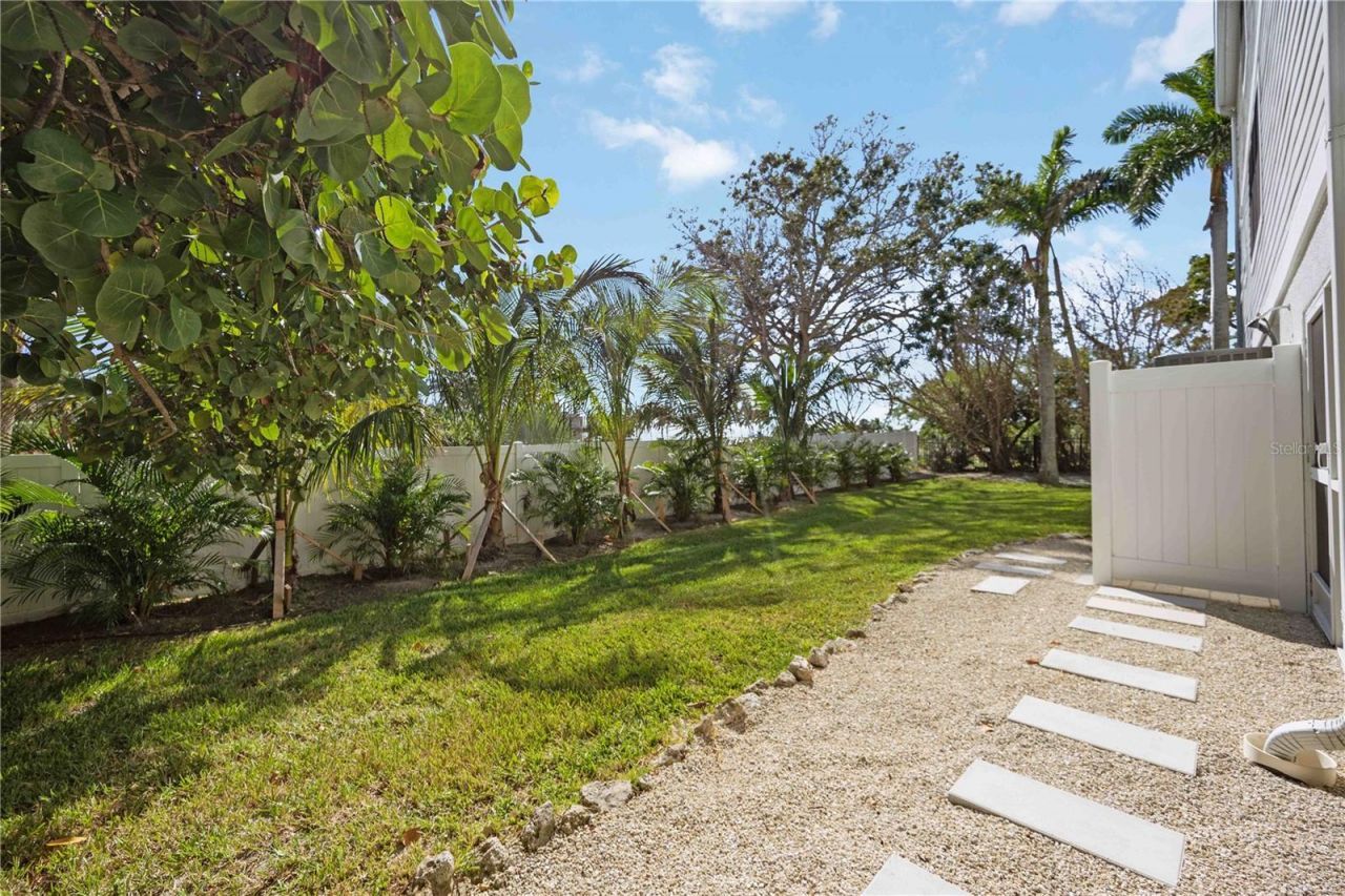 6322 Laguna Drive, Unit 1, Longboat Key, FL 34228 Photo