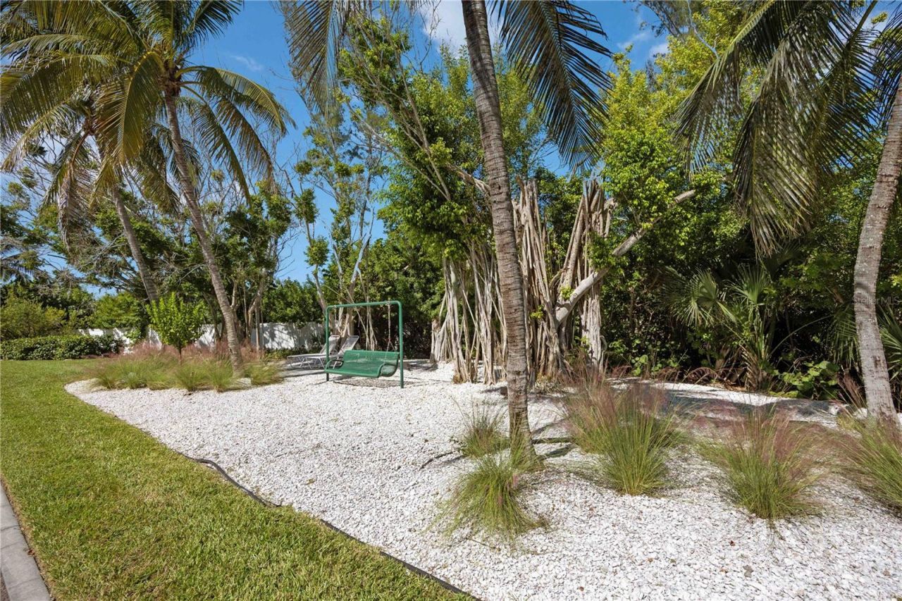 6322 Laguna Drive, Unit 1, Longboat Key, FL 34228 Photo