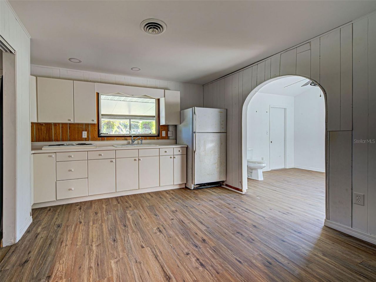 425 Morrison Avenue, Englewood, FL 34223 Photo