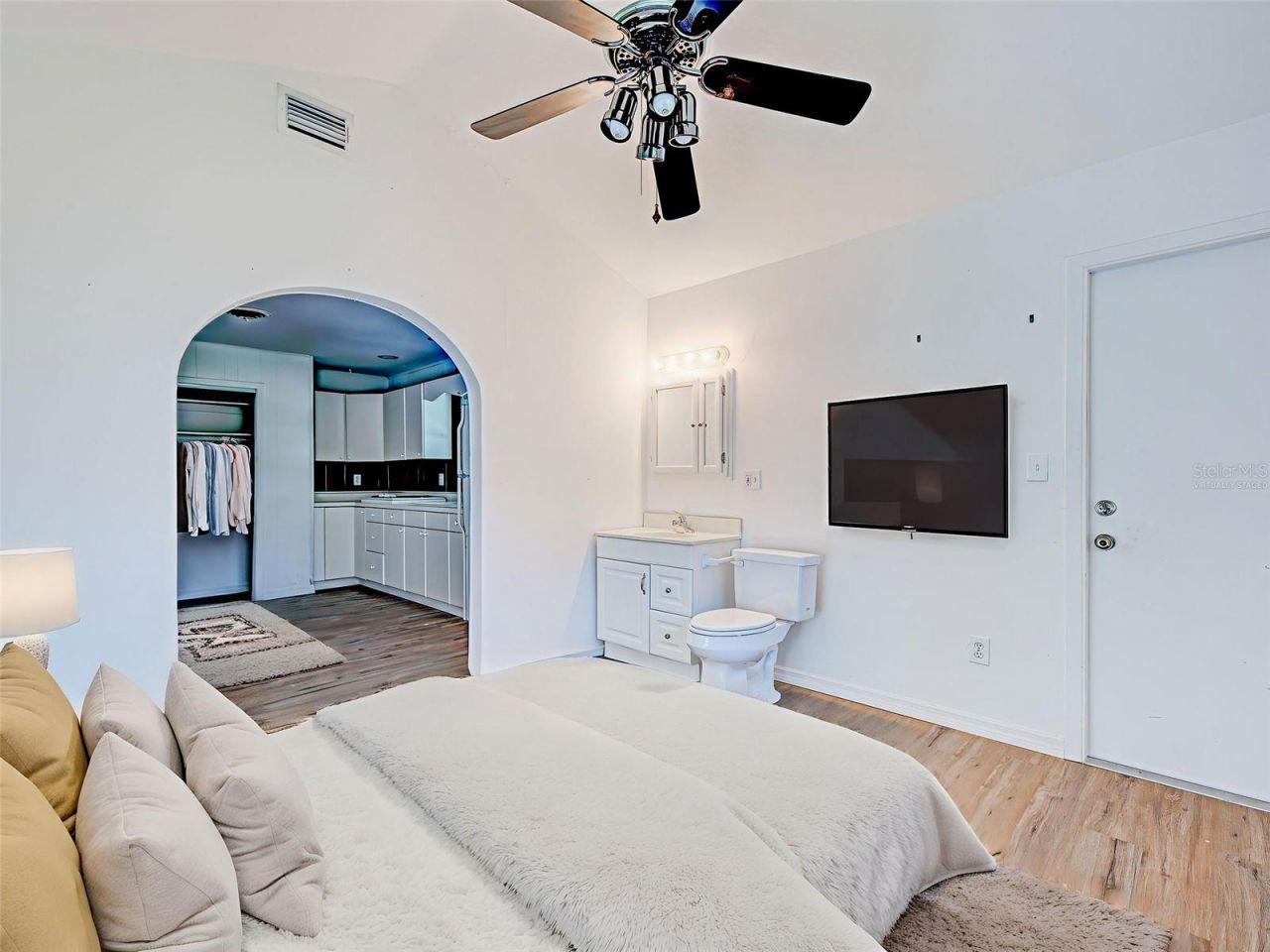 425 Morrison Avenue, Englewood, FL 34223 Photo