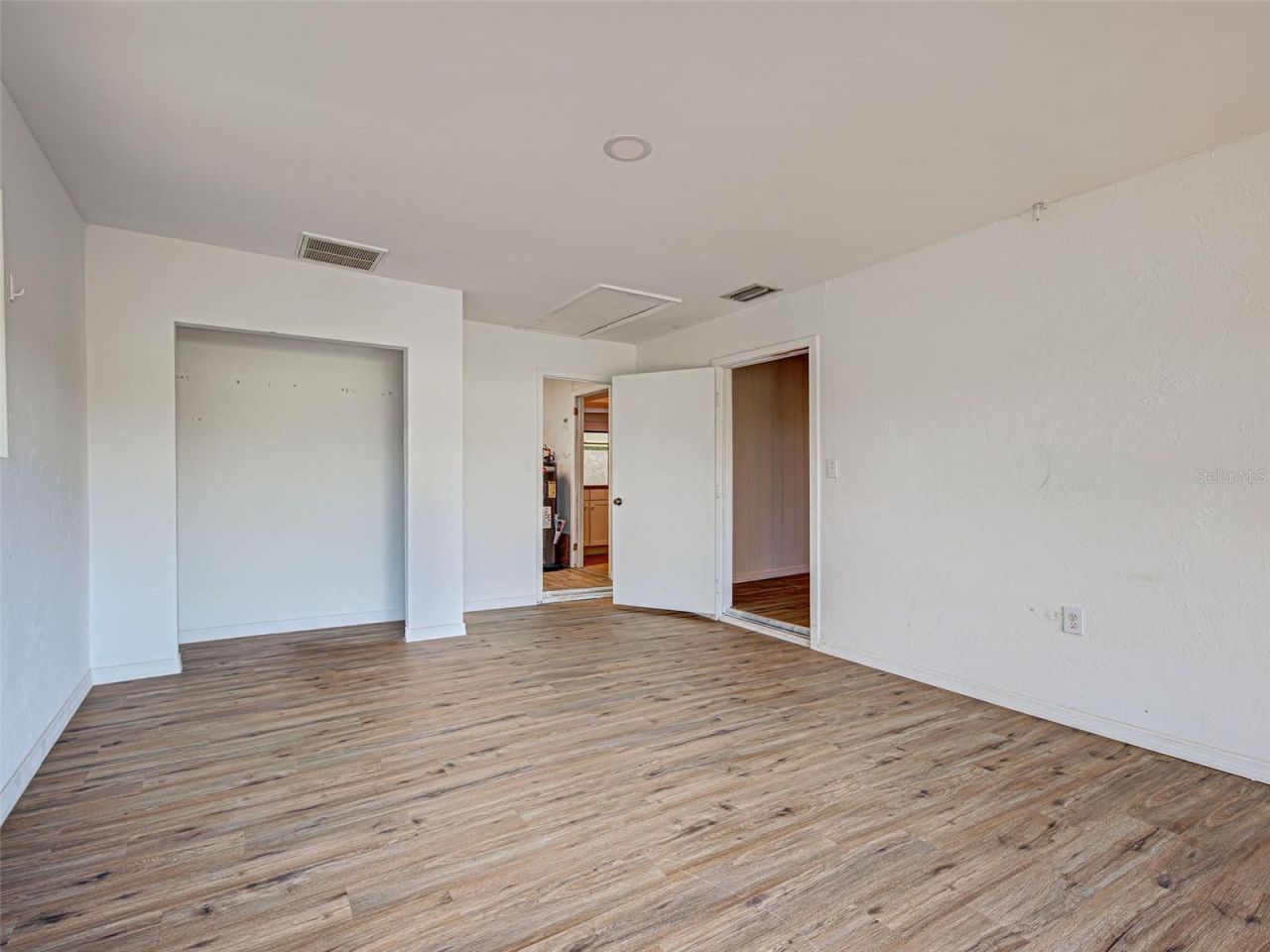 425 Morrison Avenue, Englewood, FL 34223 Photo