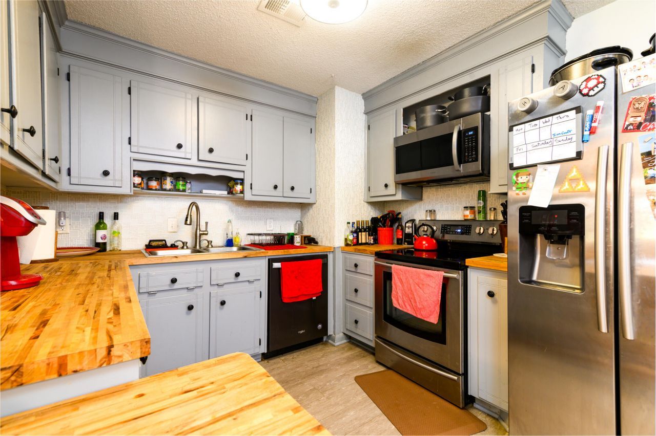 136 Blossom Street Photo 15