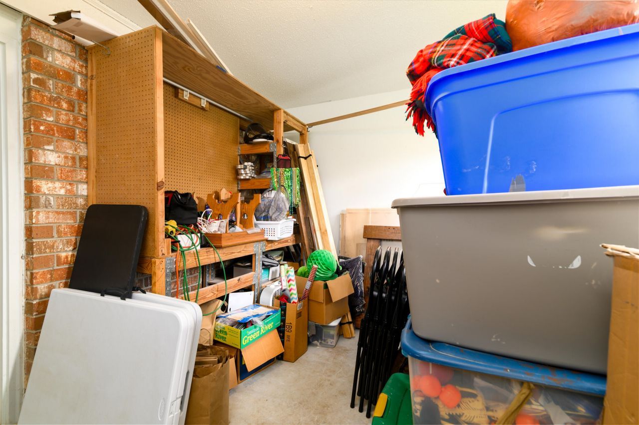 136 Blossom Street Photo 24