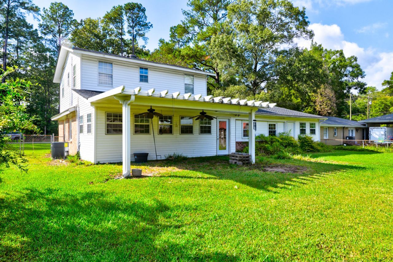 136 Blossom Street Photo 6