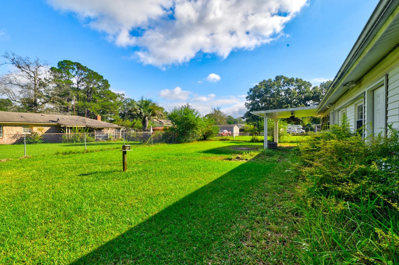 136 Blossom Street Photo 7