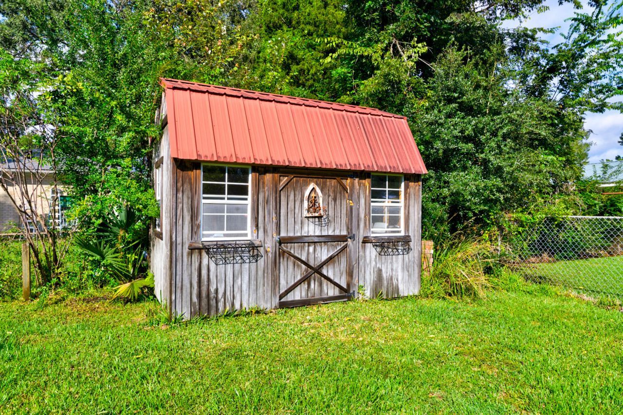 136 Blossom Street Photo 8