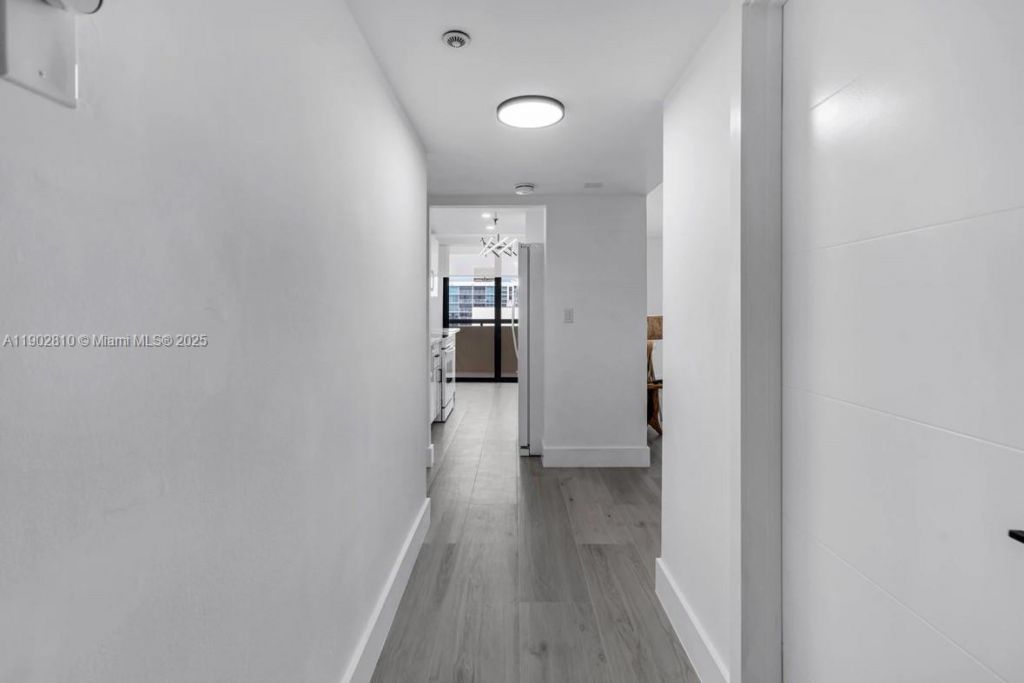 2555 Collins Ave, Unit 2200, Miami Beach, FL 33140 Photo