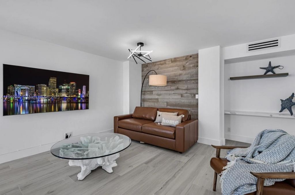 2555 Collins Ave, Unit 2200, Miami Beach, FL 33140 Photo