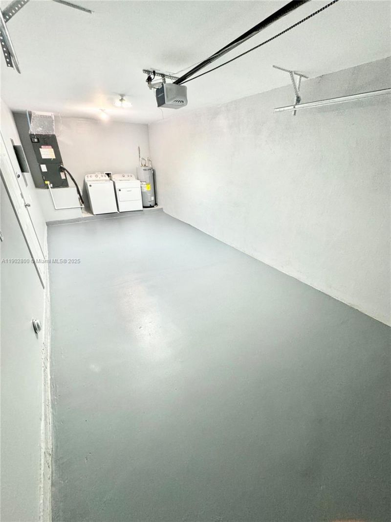 926 - 932 NW 2nd St, Fort Lauderdale, FL 33311 Photo