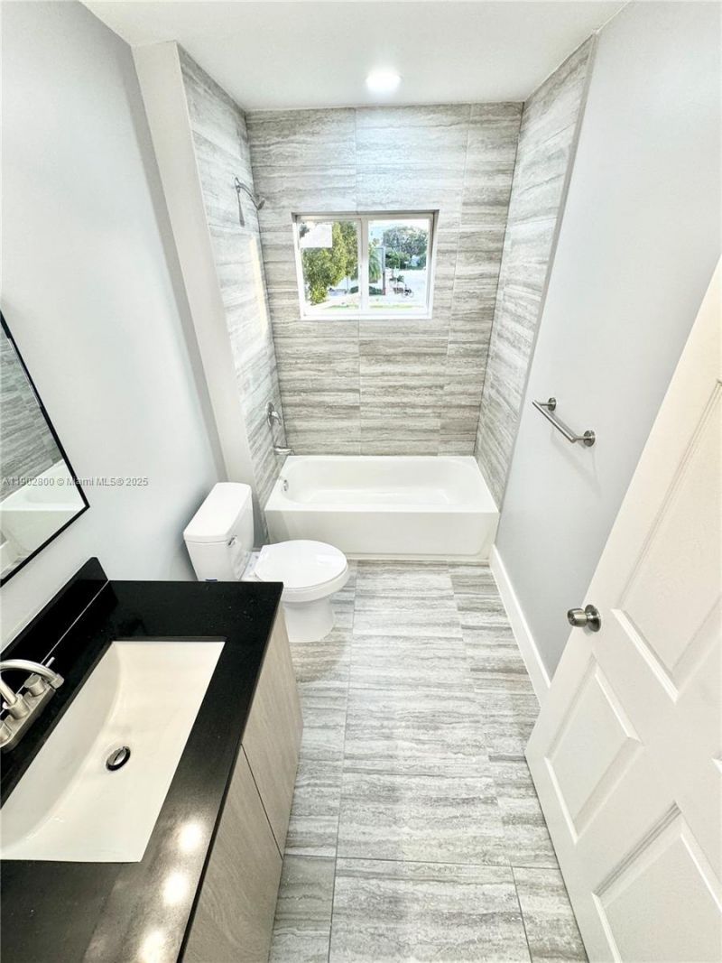 926 - 932 NW 2nd St, Fort Lauderdale, FL 33311 Photo