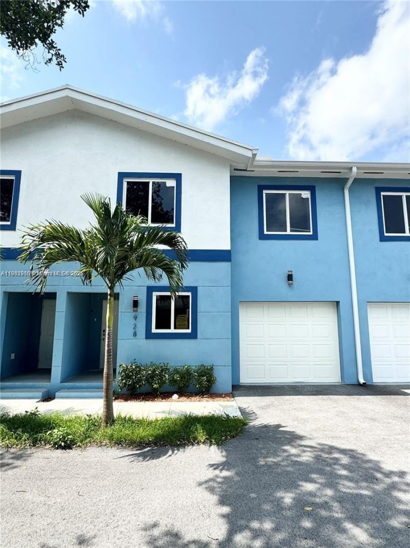 926 - 932 NW 2nd St, Fort Lauderdale, FL 33311 Photo