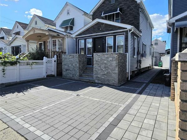 111-18 124th Street, Richmond Hill, NY 11420