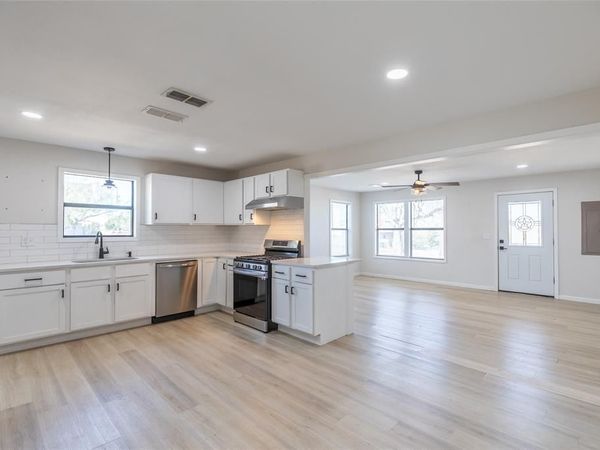 411 W New Mexico Avenue, Sweetwater, TX 79556