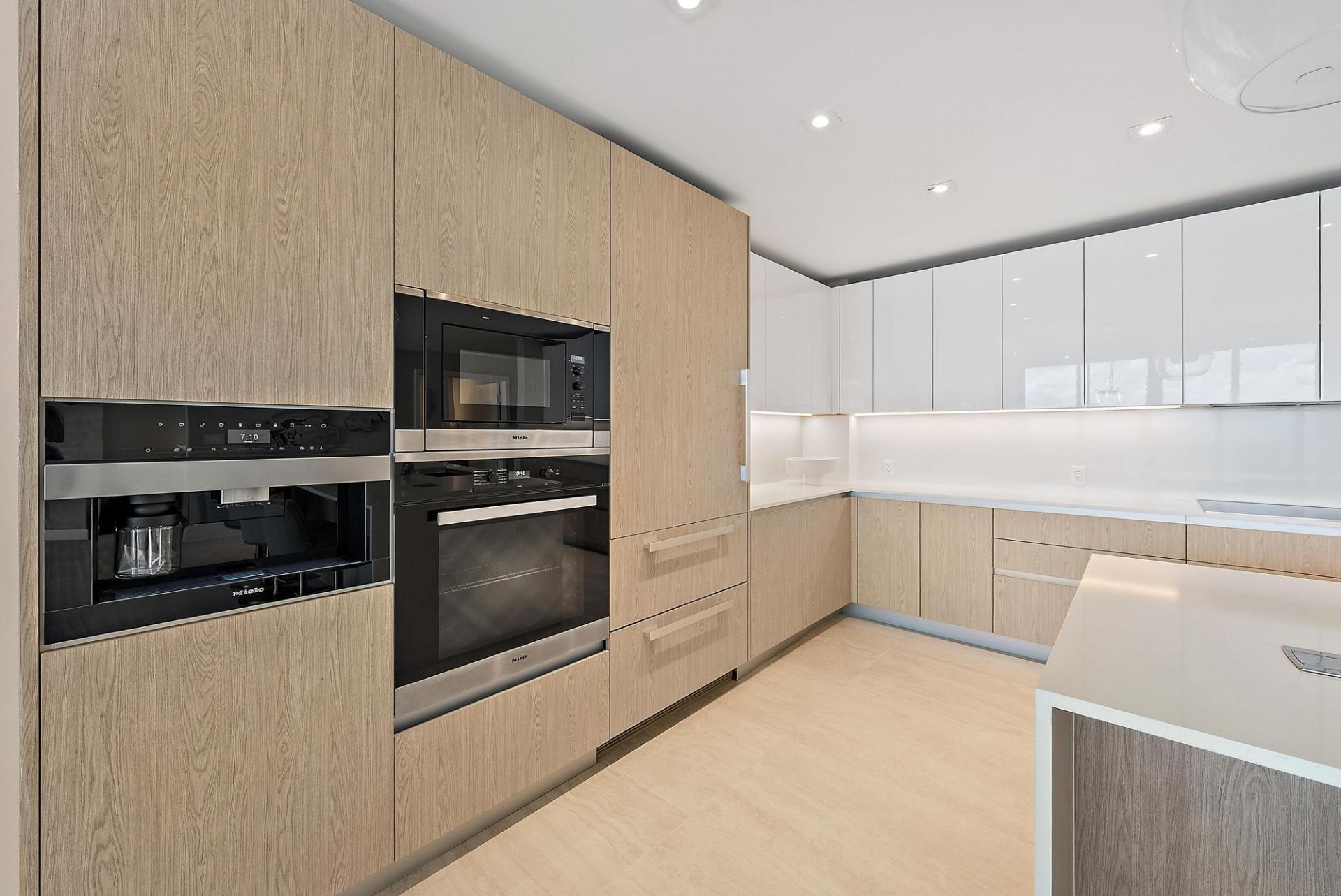 3100 N Ocean Drive, Unit P-1105, Singer Island, FL 33404 Photo